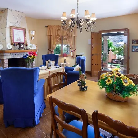 Privada Familias Villa Torrox