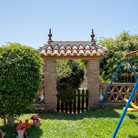Privada Familias Vila *